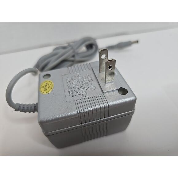 Digital Concepts AC/AC Adapter CH-3950 Input 120V 60Hz 12.4W Output 12 VAC 750mA - Picture 3 of 3
